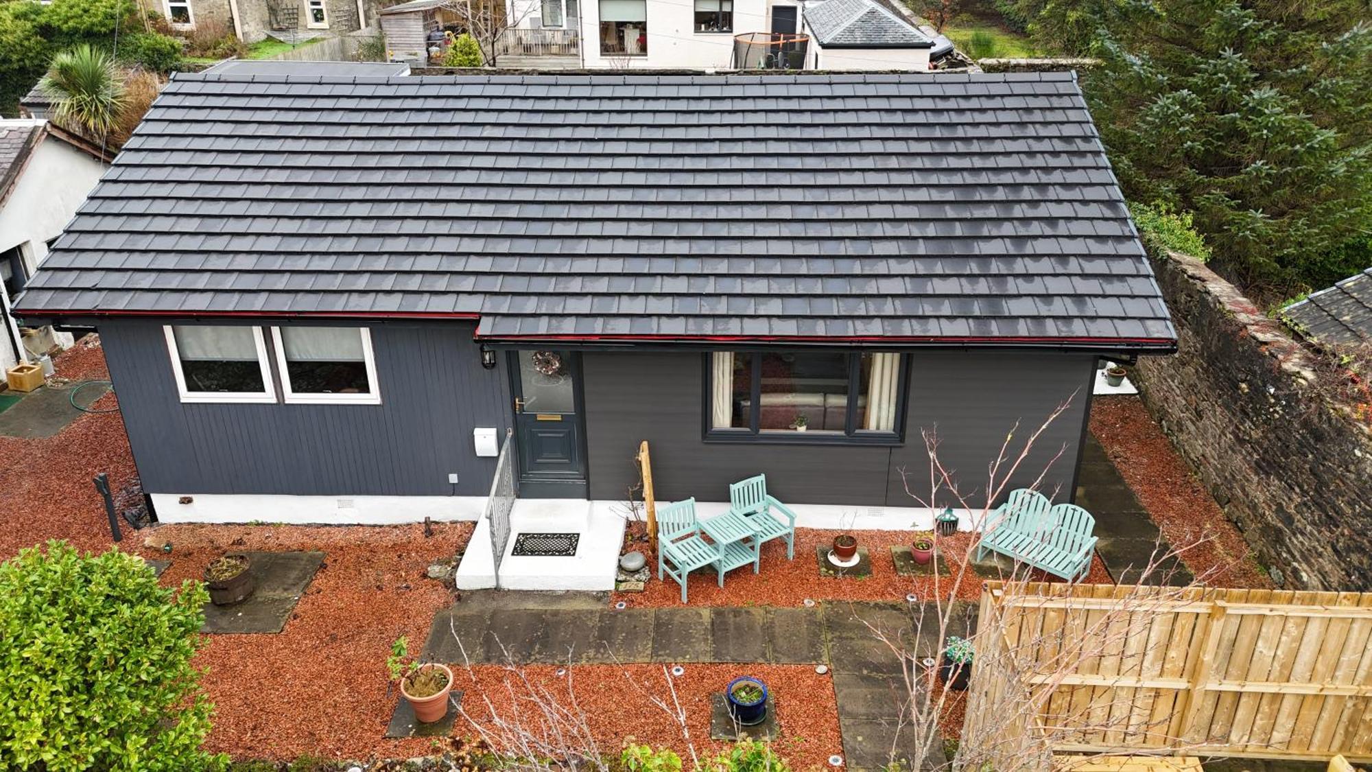 175 On Clyde - Spacious & Cosy Cedar Wood Bungalow เฮเลนส์บะระ ภายนอก รูปภาพ